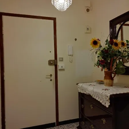 La Casa Di Yuri - Free Private Parking & Air Conditioning * ريكّو
