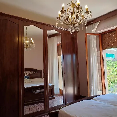 Apartment La Casa Di Yuri - Free Private Parking & Air Conditioning Recco