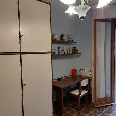 La Casa Di Yuri - Free Private Parking & Air Conditioning 雷科