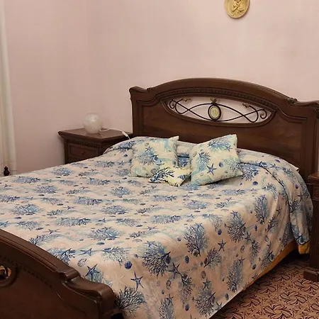 La Casa Di Yuri - Free Private Parking & Air Conditioning 雷科